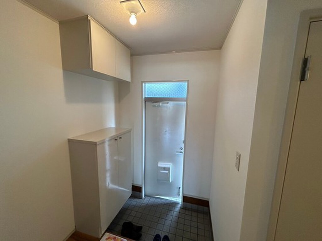 (10/21) 玄関 (10/21) 玄関