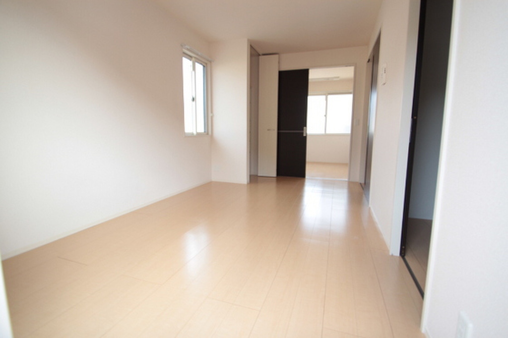 (2/28) 居室・リビング (2/28) 居室・リビング