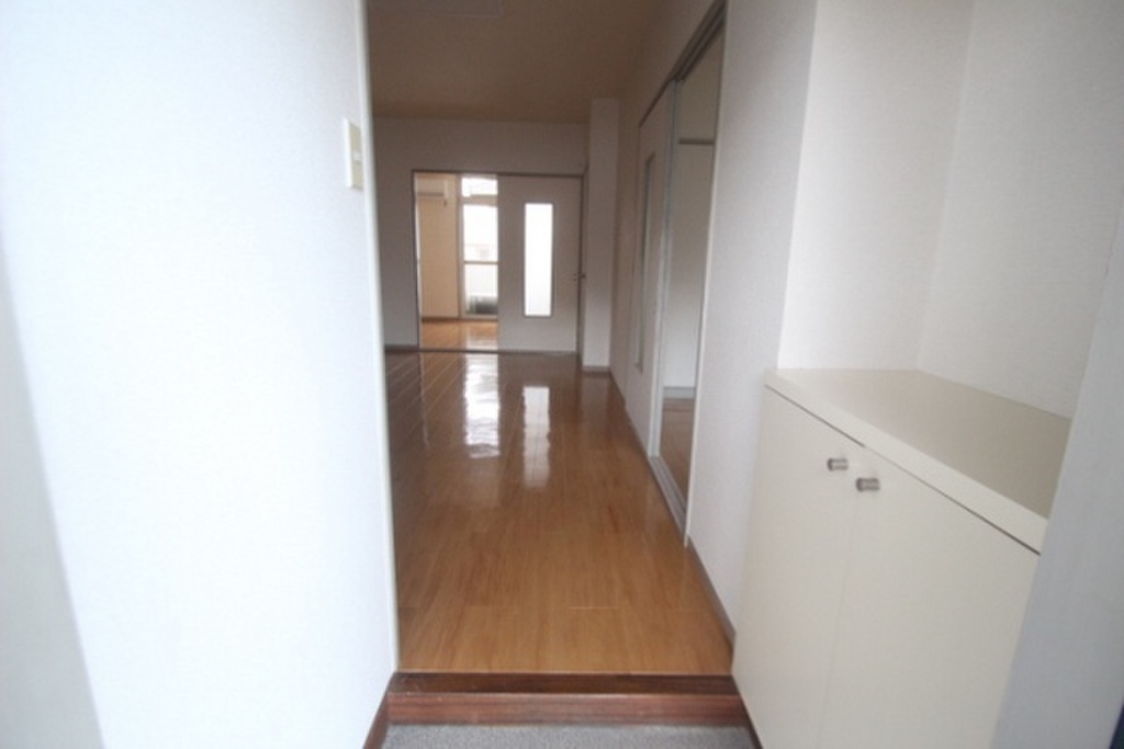 (9/22) 玄関 (9/22) 玄関