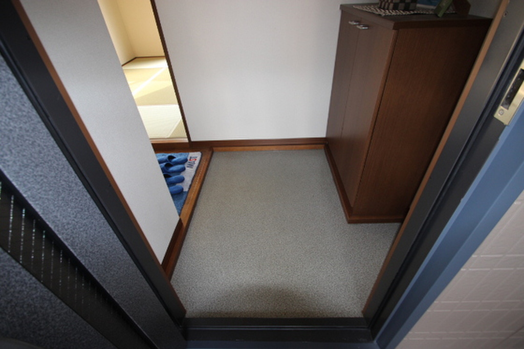 (9/22) 玄関 (9/22) 玄関