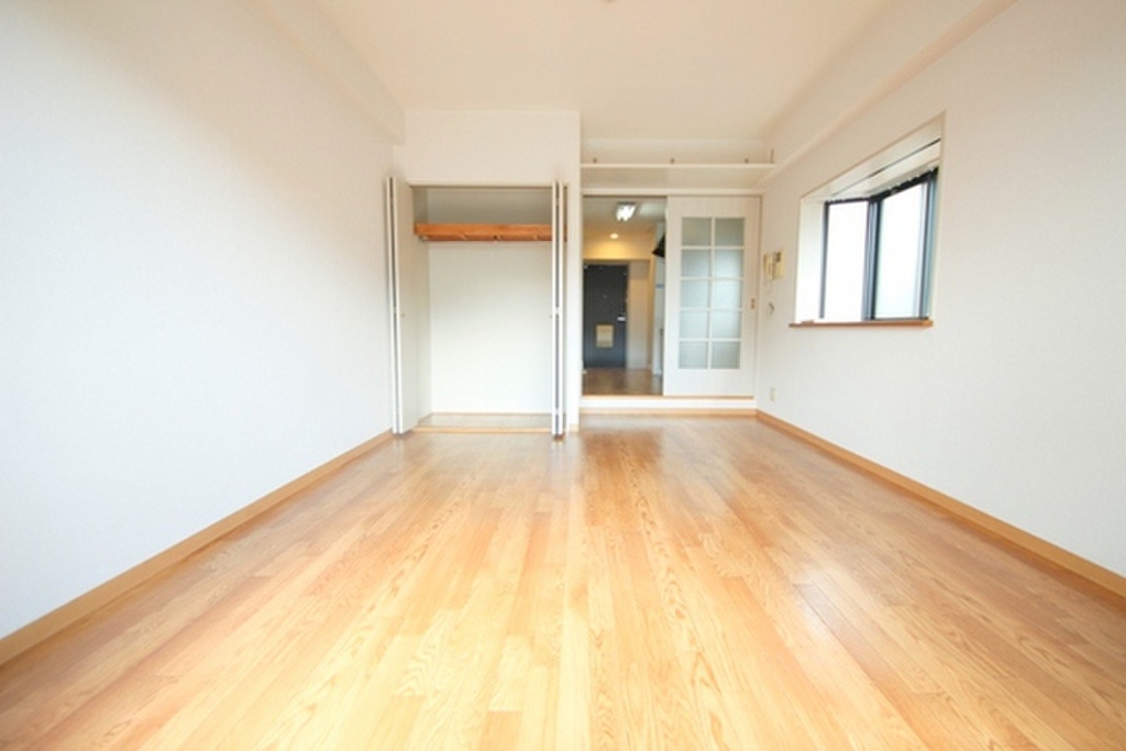 (2/27) 居室は広々! (2/27) 居室は広々!