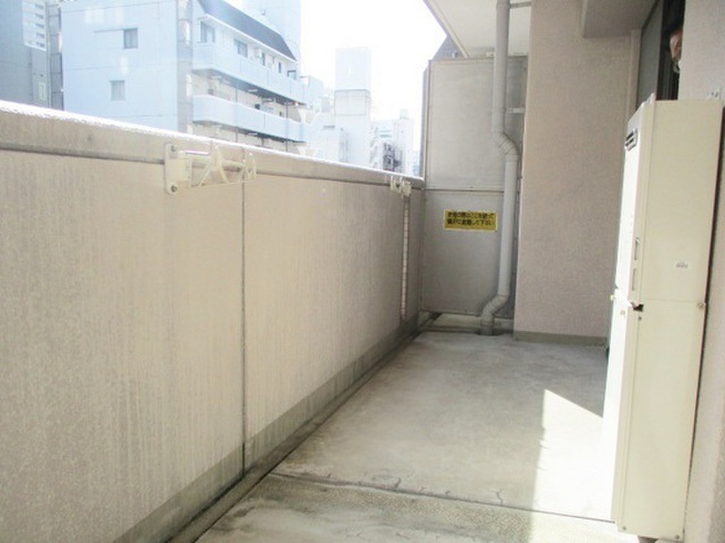 (12/20) バルコニー (12/20) バルコニー