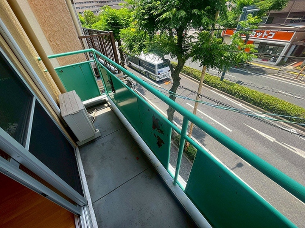 (11/23) バルコニー