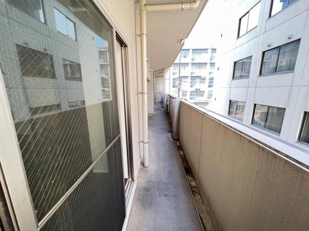 (9/21) バルコニー (9/21) バルコニー