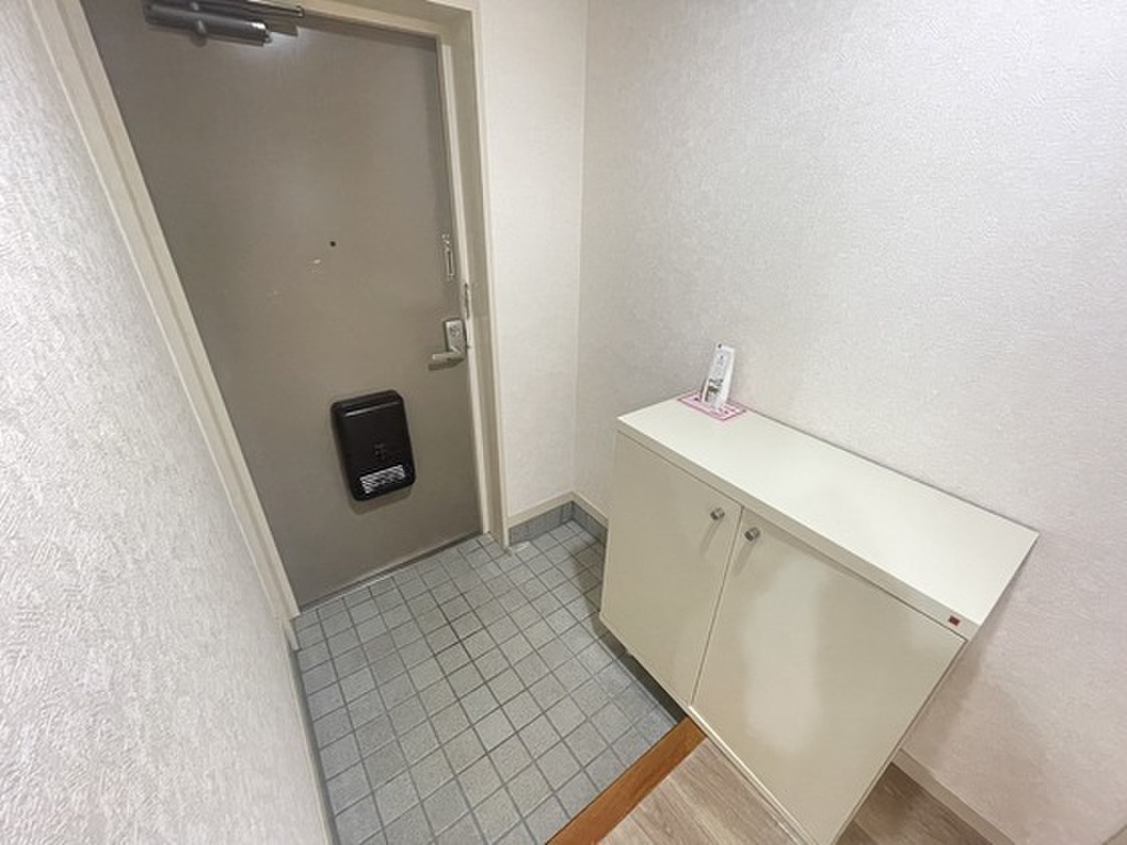 (12/24) 玄関 (12/24) 玄関