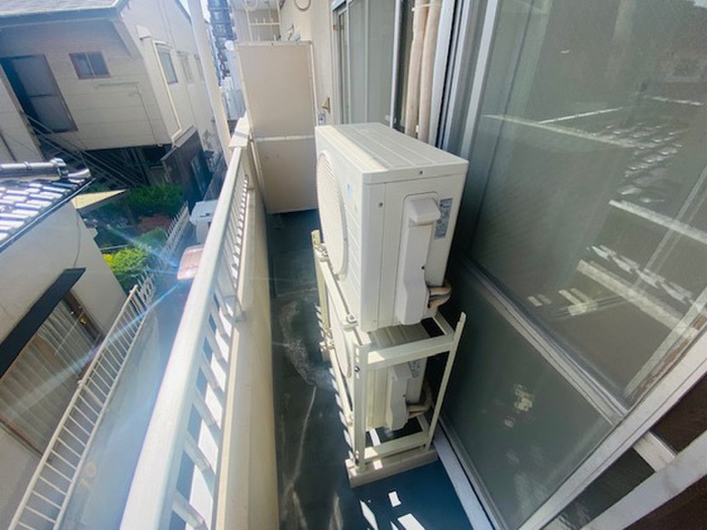 (13/25) バルコニー (13/25) バルコニー