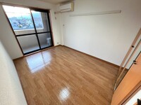 ラルジュ・ミリュー