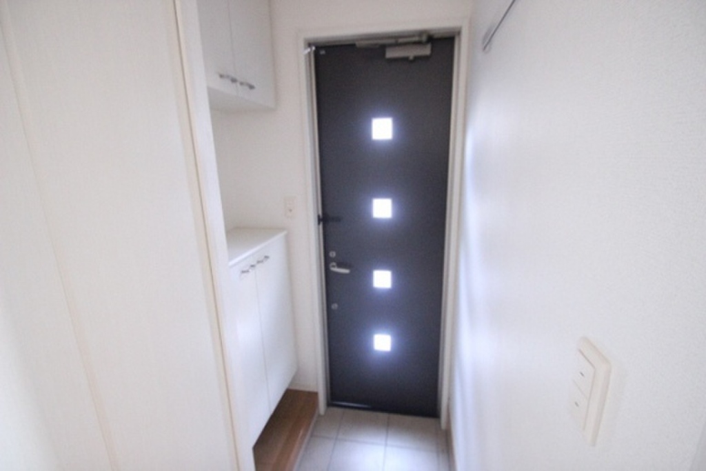 (4/22) 玄関 (4/22) 玄関