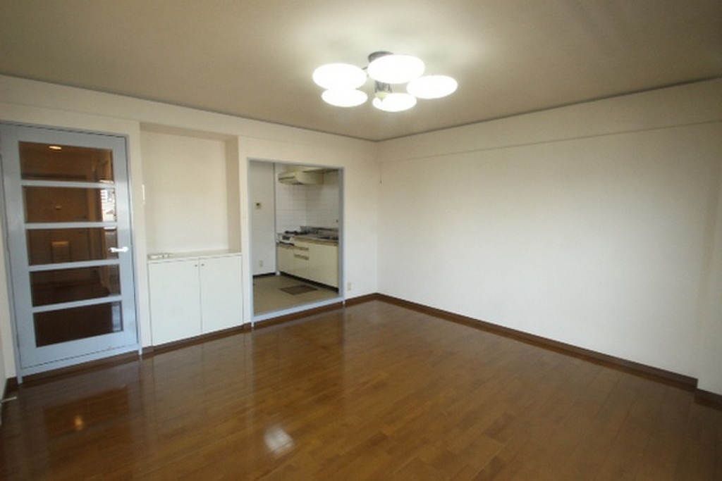 (2/24) 居室・リビング (2/24) 居室・リビング