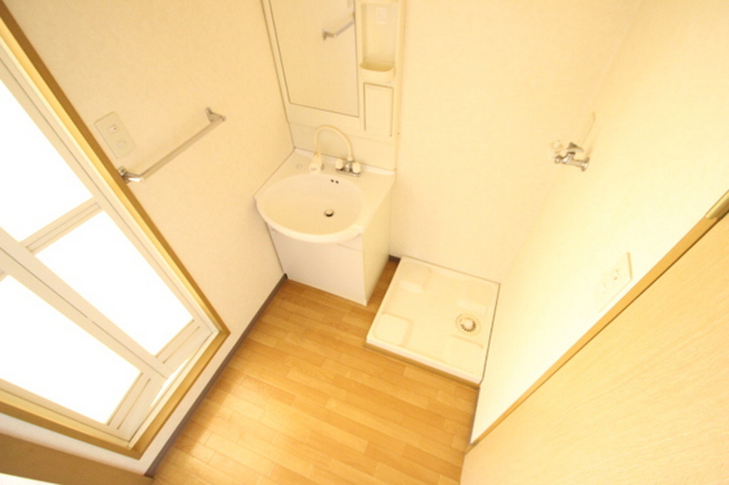 (8/25) ※別部屋の写真です (8/25) ※別部屋の写真です