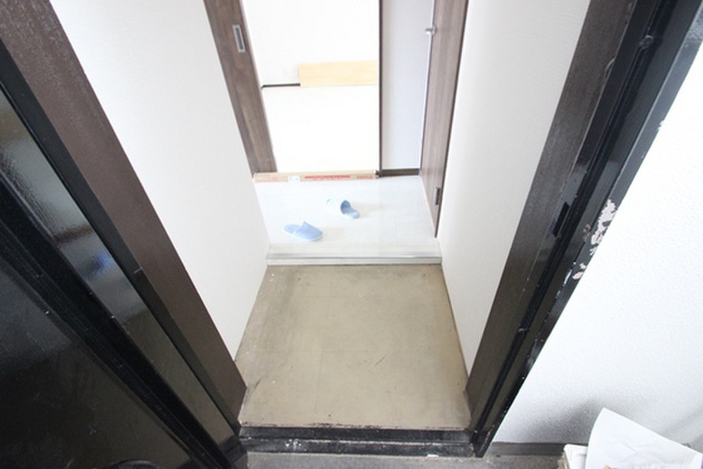 (12/20) 玄関 (12/20) 玄関