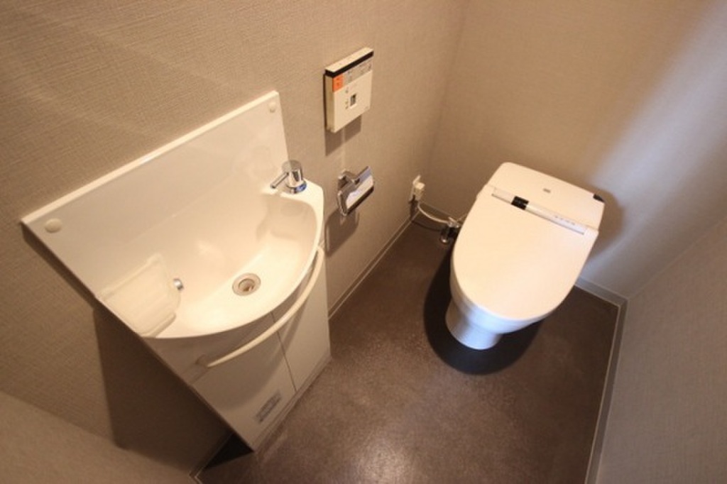 (5/23) トイレ (5/23) トイレ