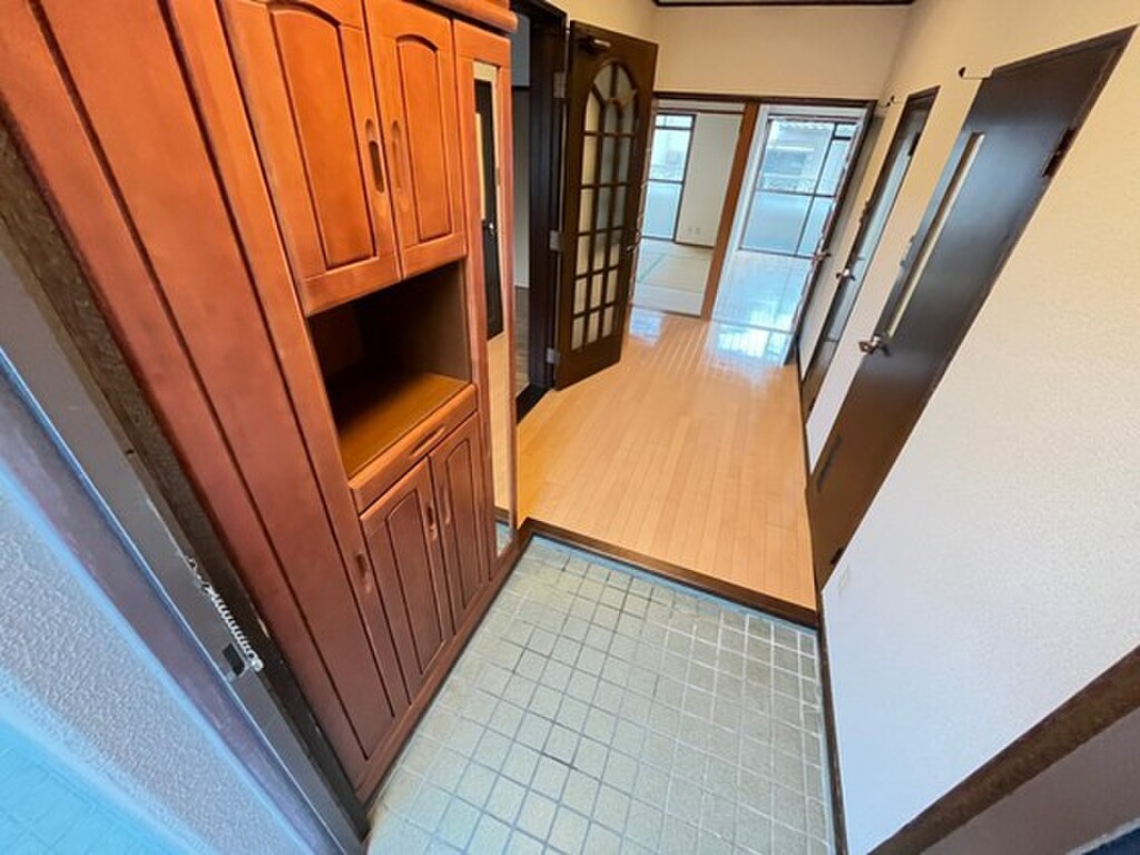 (9/22) 玄関 (9/22) 玄関