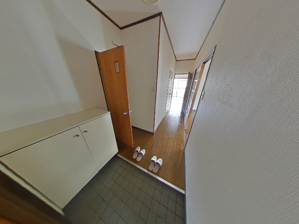 (7/22) 玄関 (7/22) 玄関