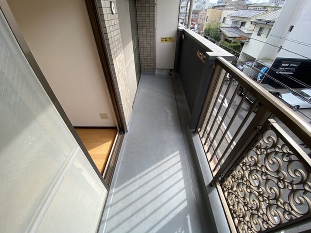 (13/27) バルコニー (13/27) バルコニー