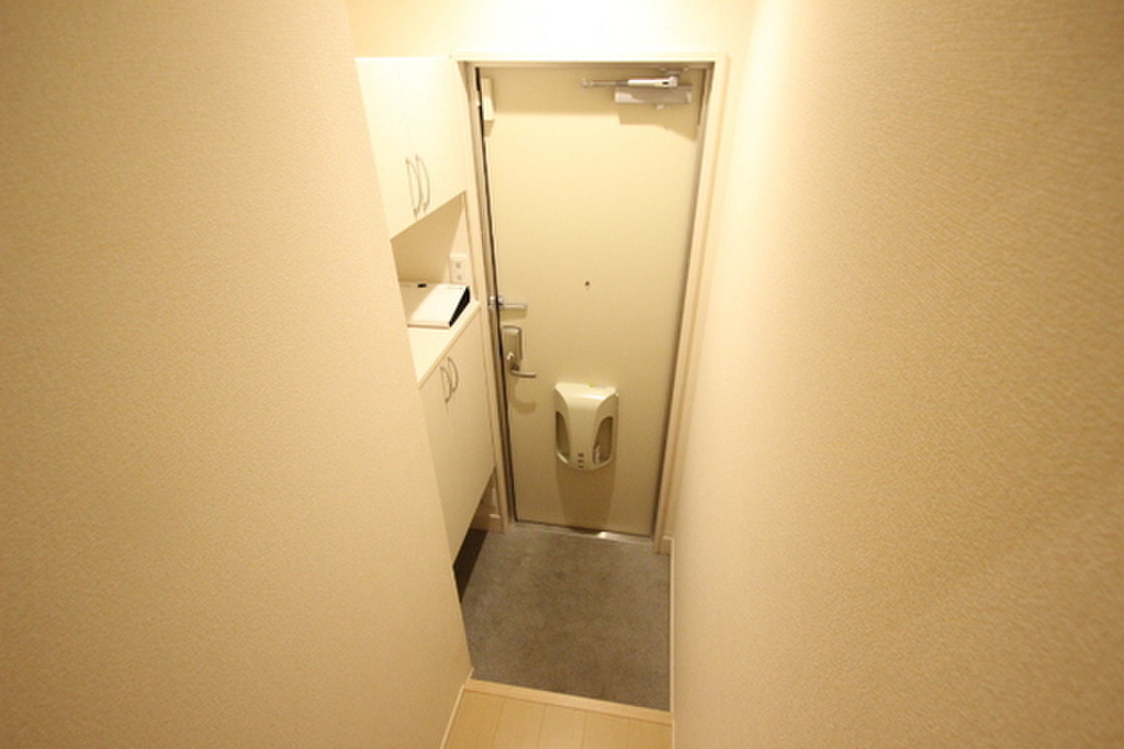 (11/26) 玄関 (11/26) 玄関