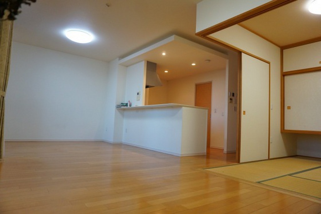 (2/19) 居室・リビング (2/19) 居室・リビング