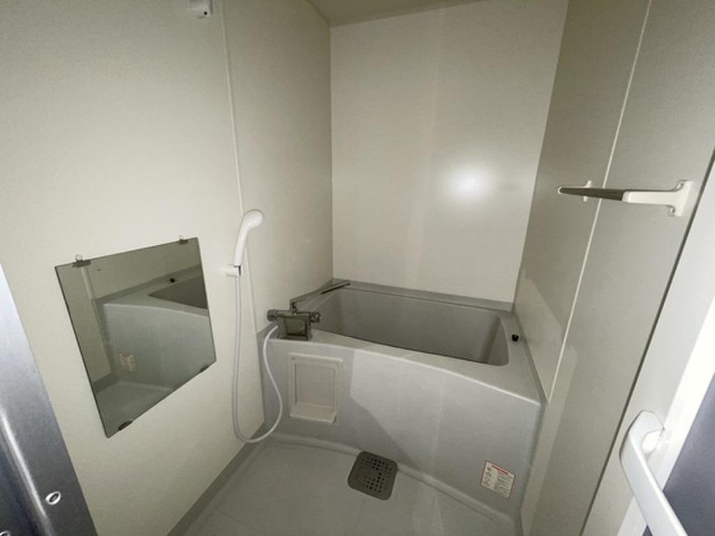 (4/24) 反転タイプの別号室の室内写真となります。