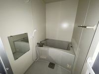 反転タイプの別号室の室内写真となります。