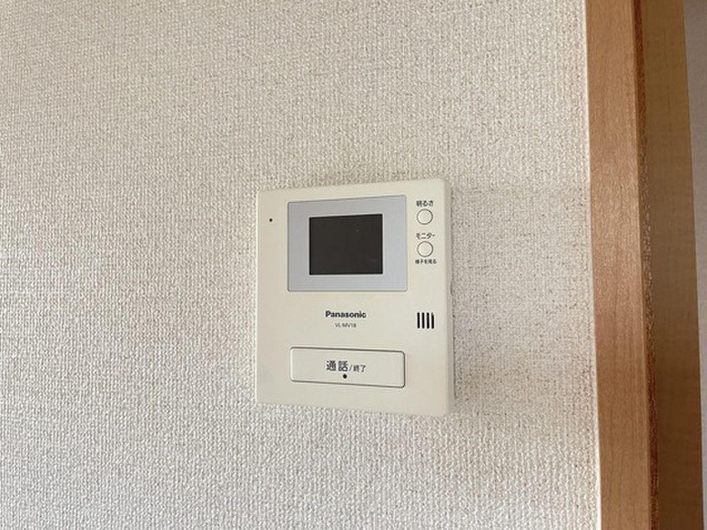 (7/24) 反転タイプの別号室の室内写真となります。