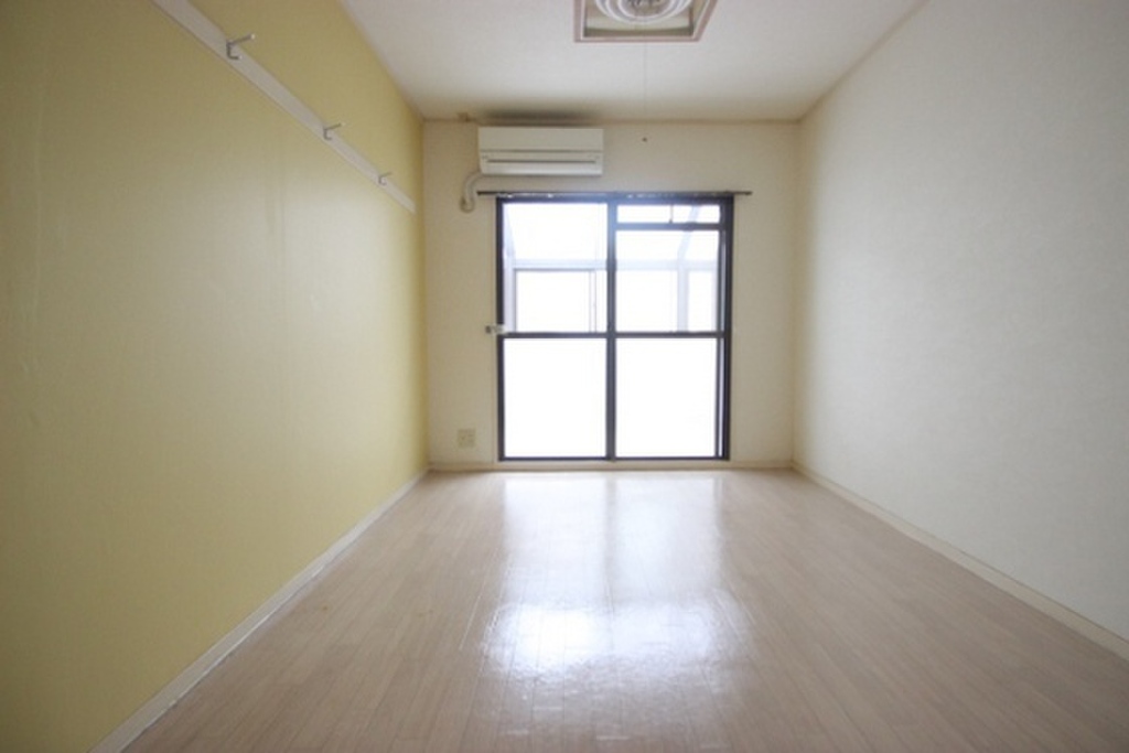 (2/25) ※別室の写真です (2/25) ※別室の写真です