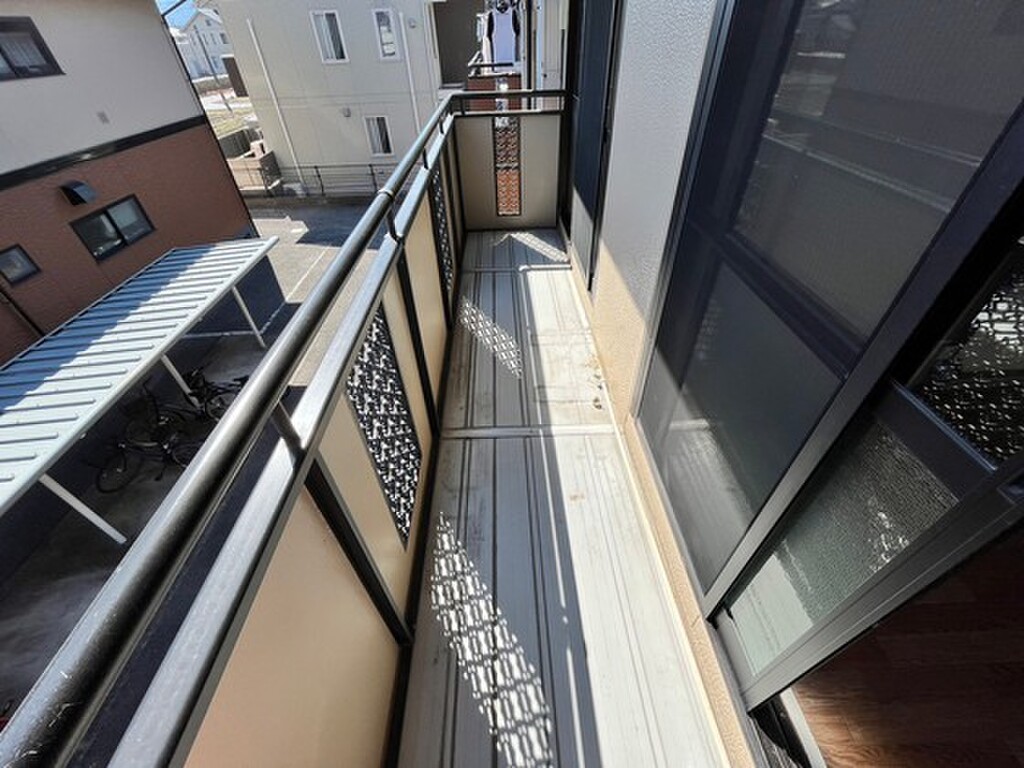 (13/24) バルコニー