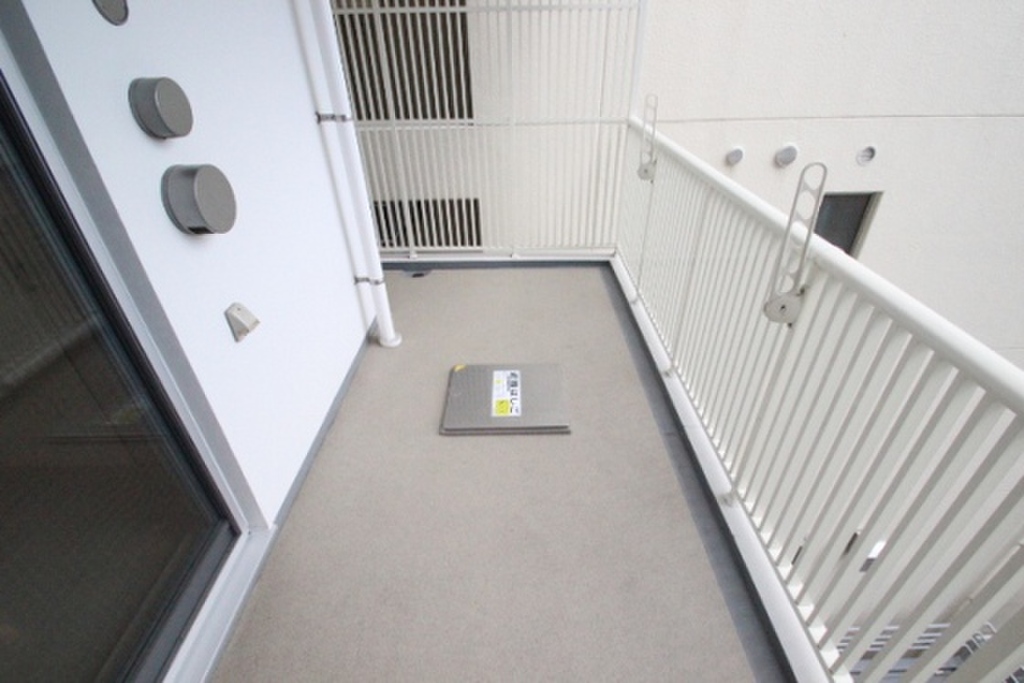 (8/24) バルコニー (8/24) バルコニー