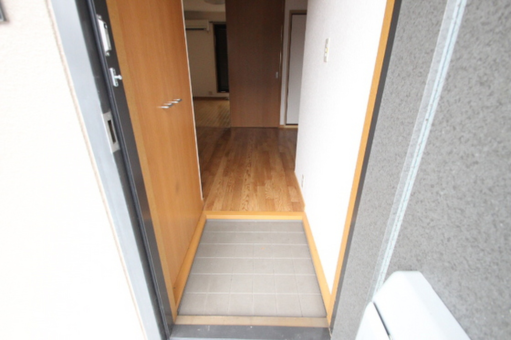 (7/22) 玄関 (7/22) 玄関