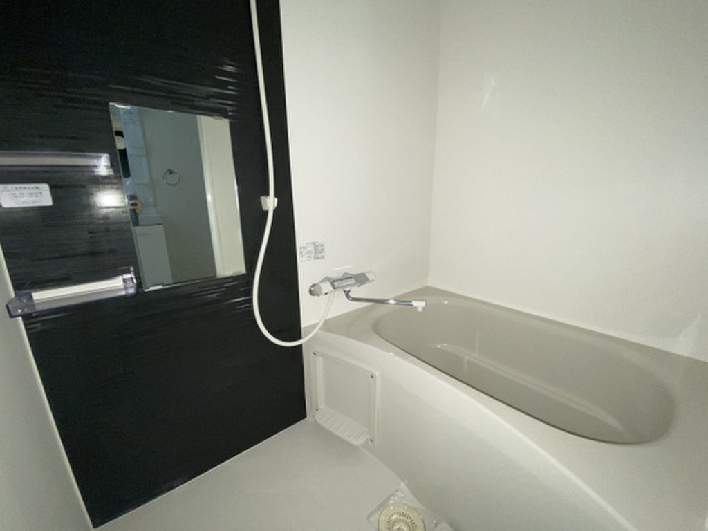 (4/33) バス (4/33) バス