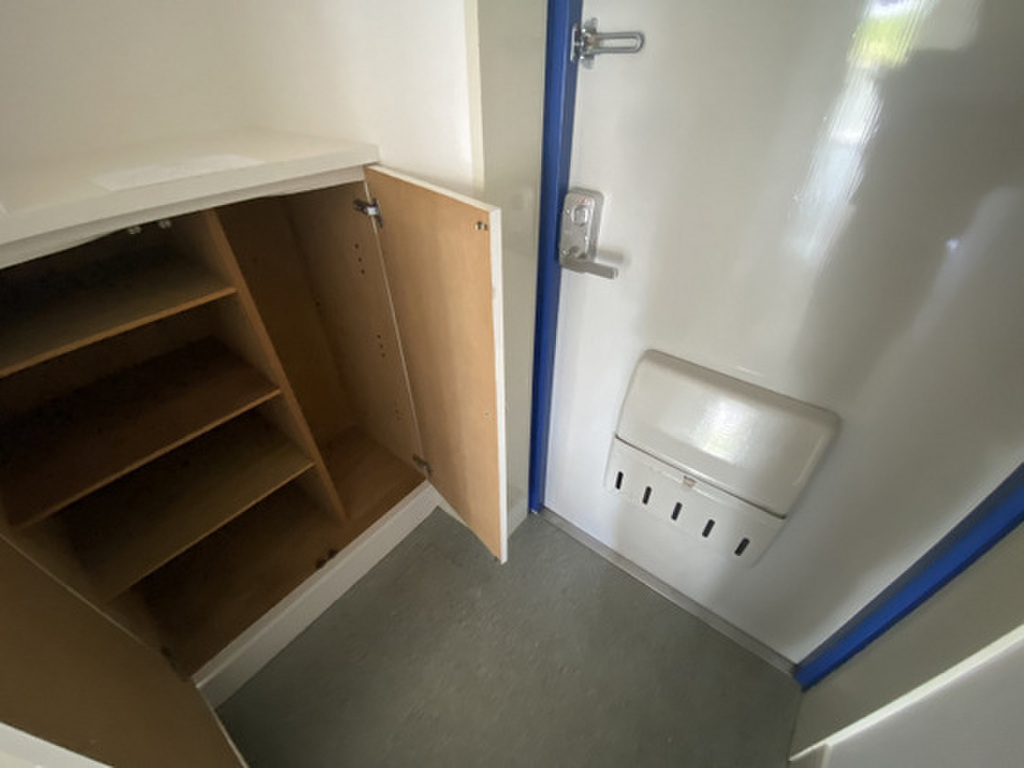 (8/33) 玄関 (8/33) 玄関