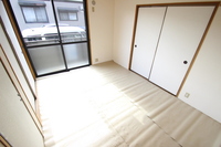 ファミール土井 A棟