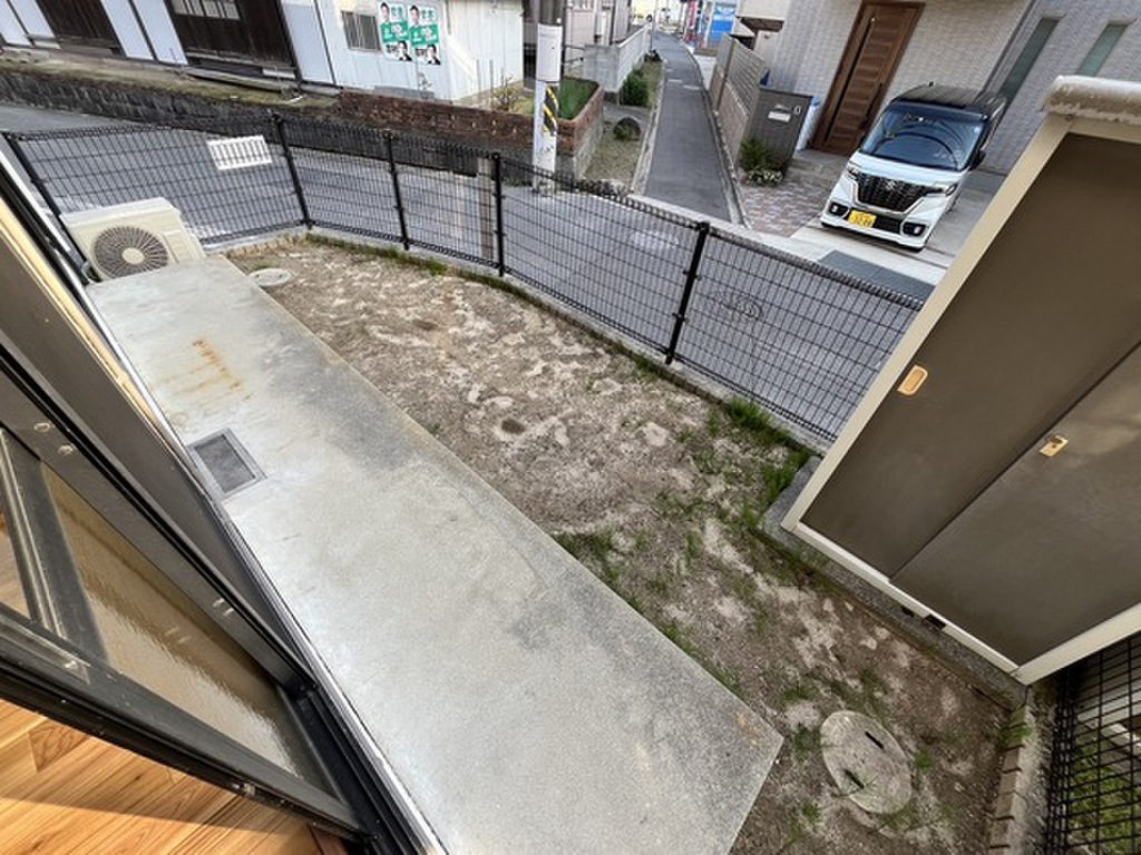 (8/28) 庭 (8/28) 庭