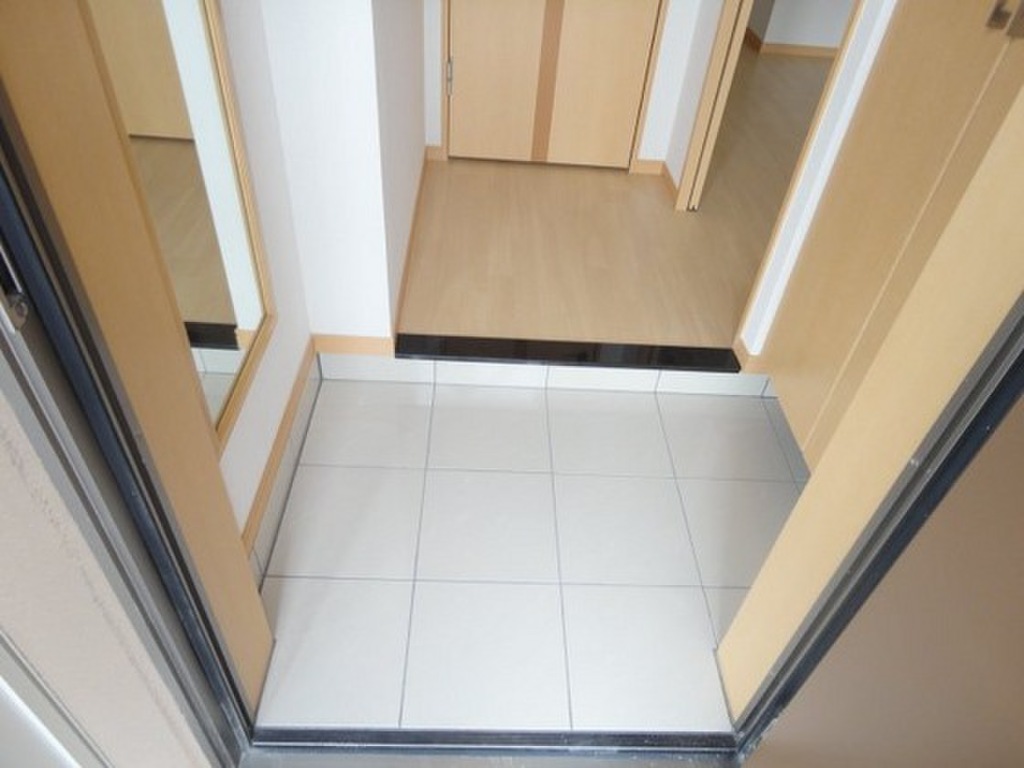 (10/14) 玄関 (10/14) 玄関