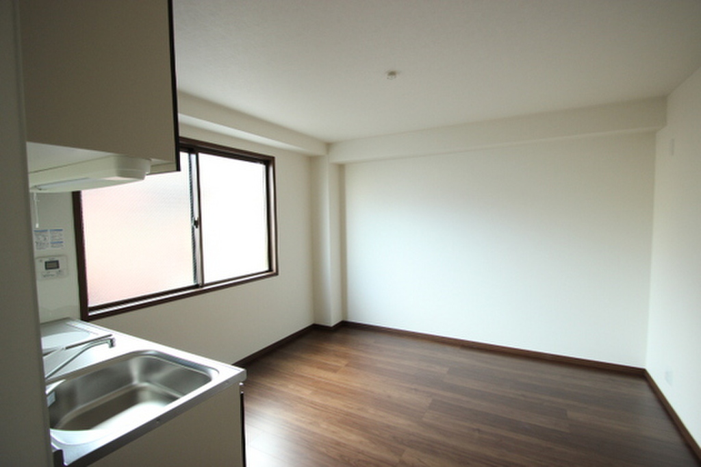 (2/28) 居室・リビング (2/28) 居室・リビング