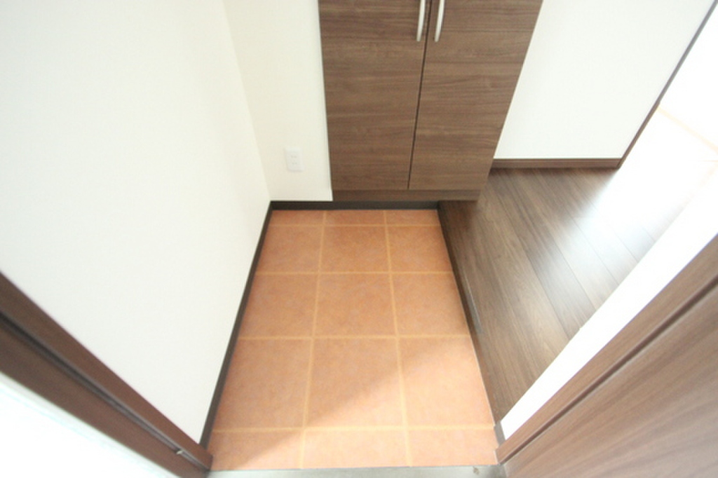 (9/28) 玄関 (9/28) 玄関