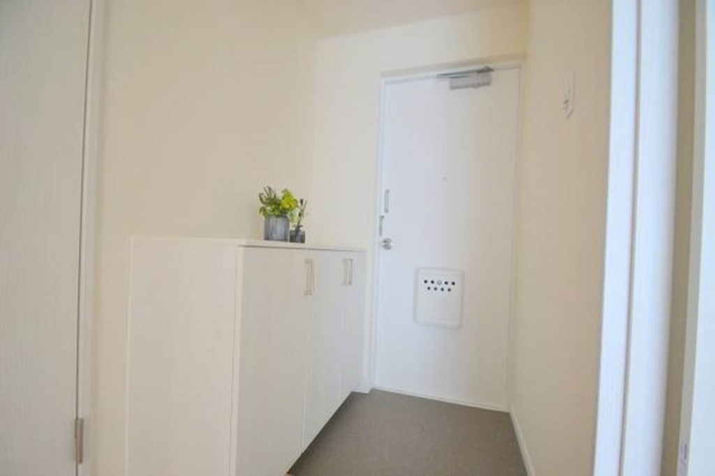 (9/14) 玄関 (9/14) 玄関