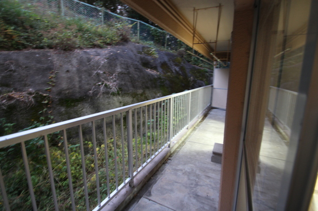 (12/22) バルコニー