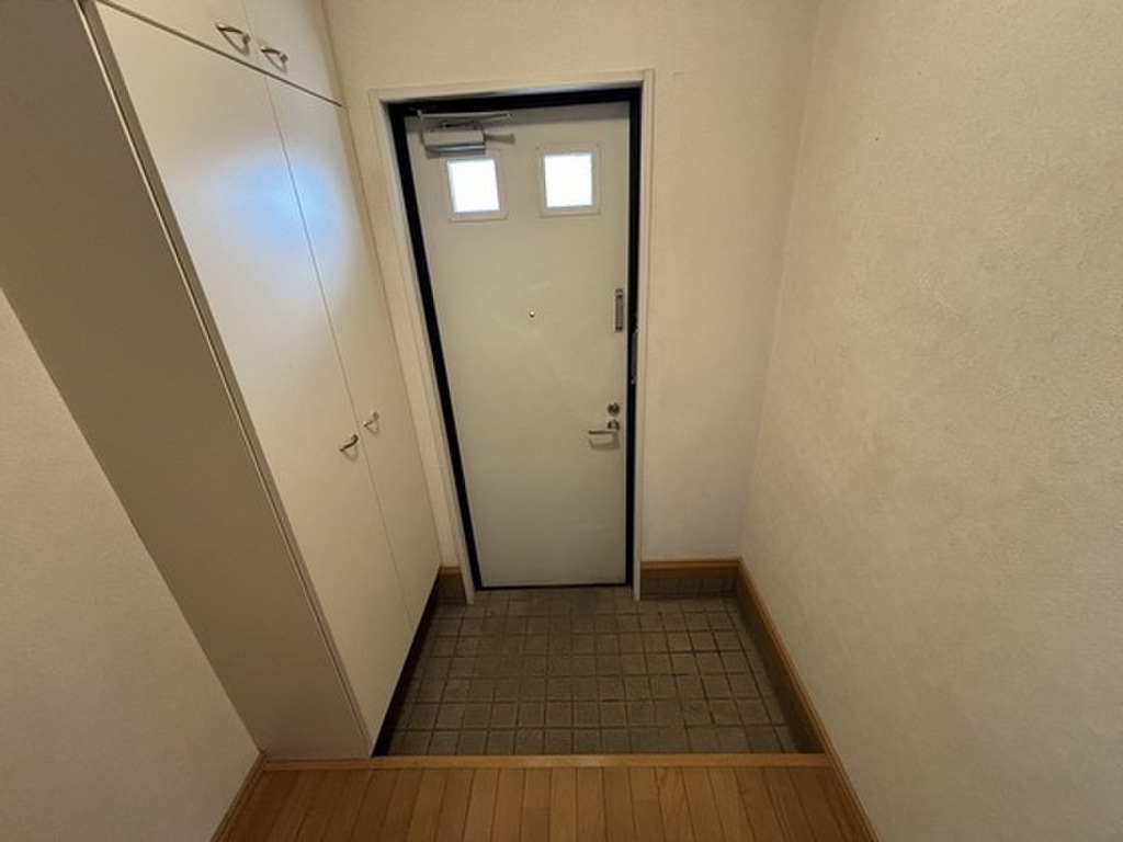 (10/23) 玄関 (10/23) 玄関