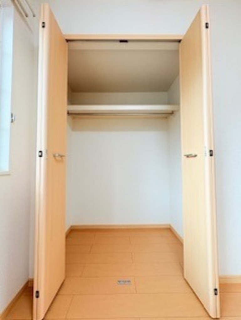 (7/16) 収納 (7/16) 収納