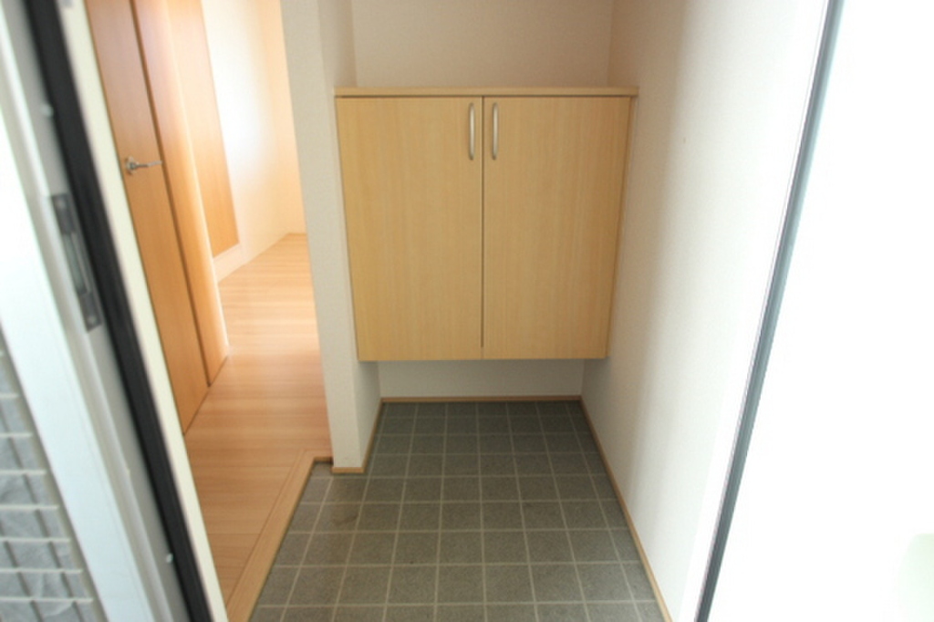 (8/27) 玄関 (8/27) 玄関