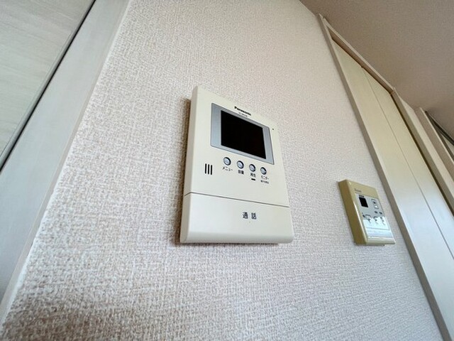 サープラス