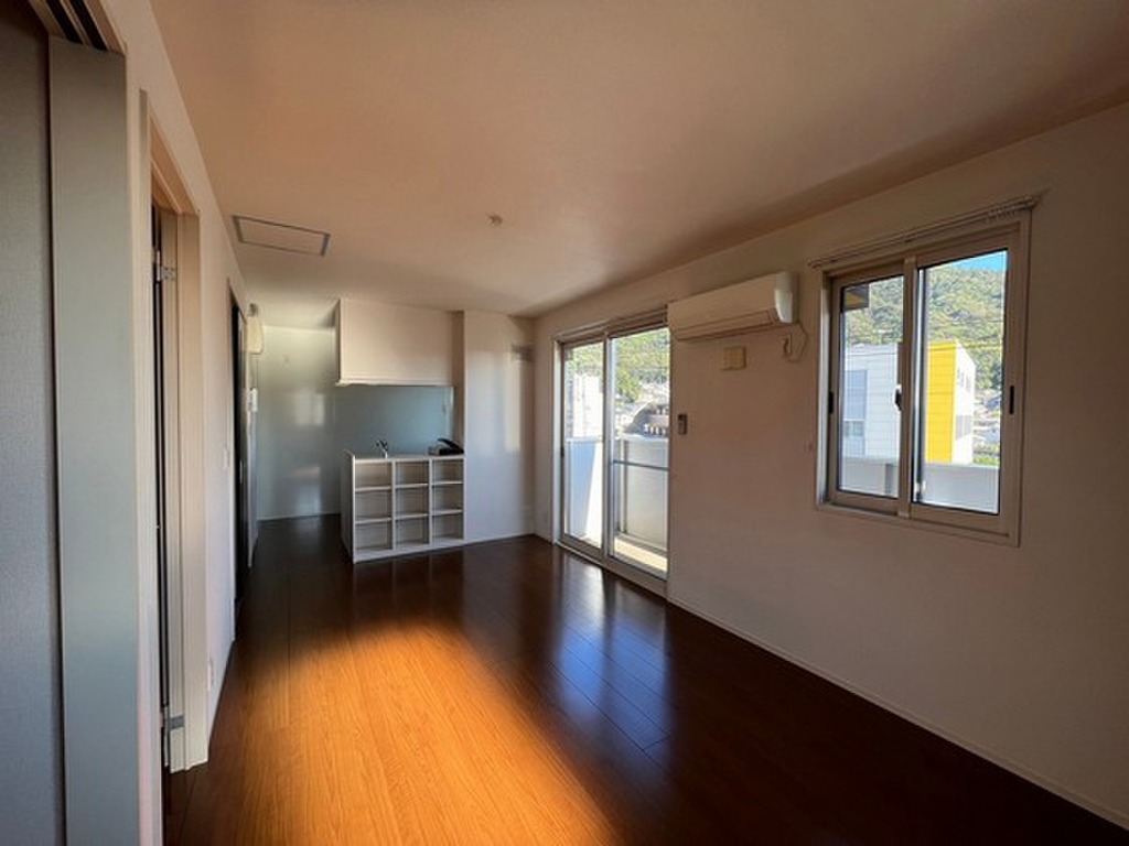 (2/21) 居室・リビング (2/21) 居室・リビング