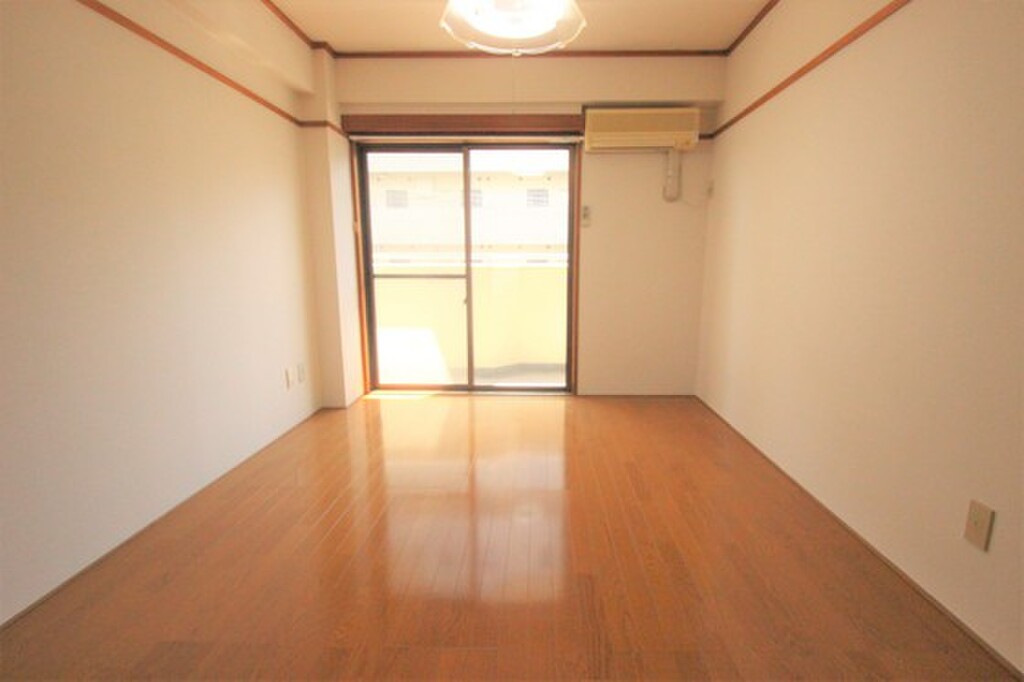 (2/21) 居室・リビング (2/21) 居室・リビング