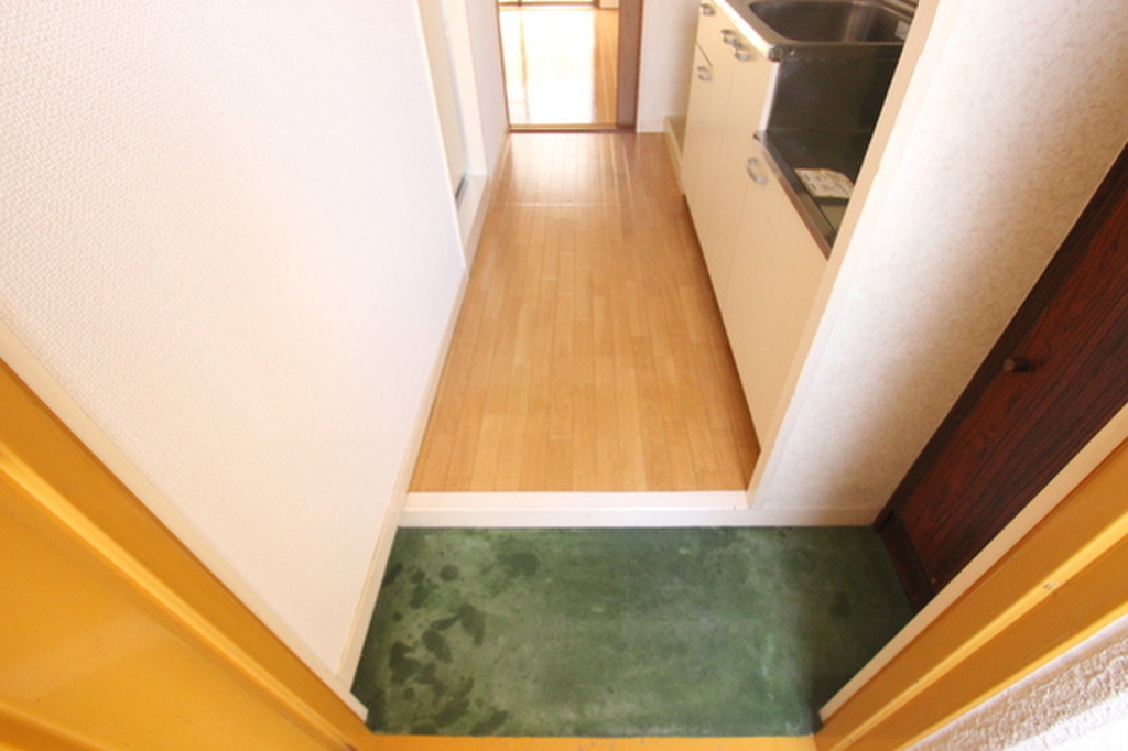 (8/21) 玄関 (8/21) 玄関