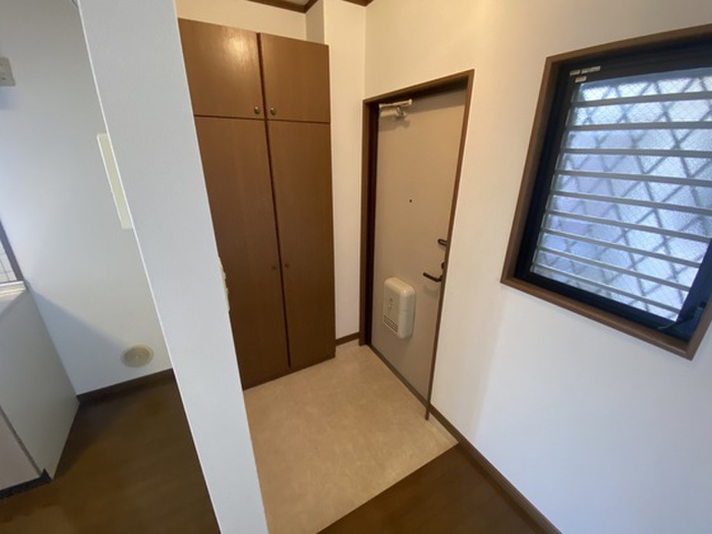 (12/22) 玄関 (12/22) 玄関