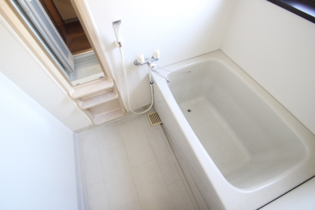 (4/31) バス (4/31) バス