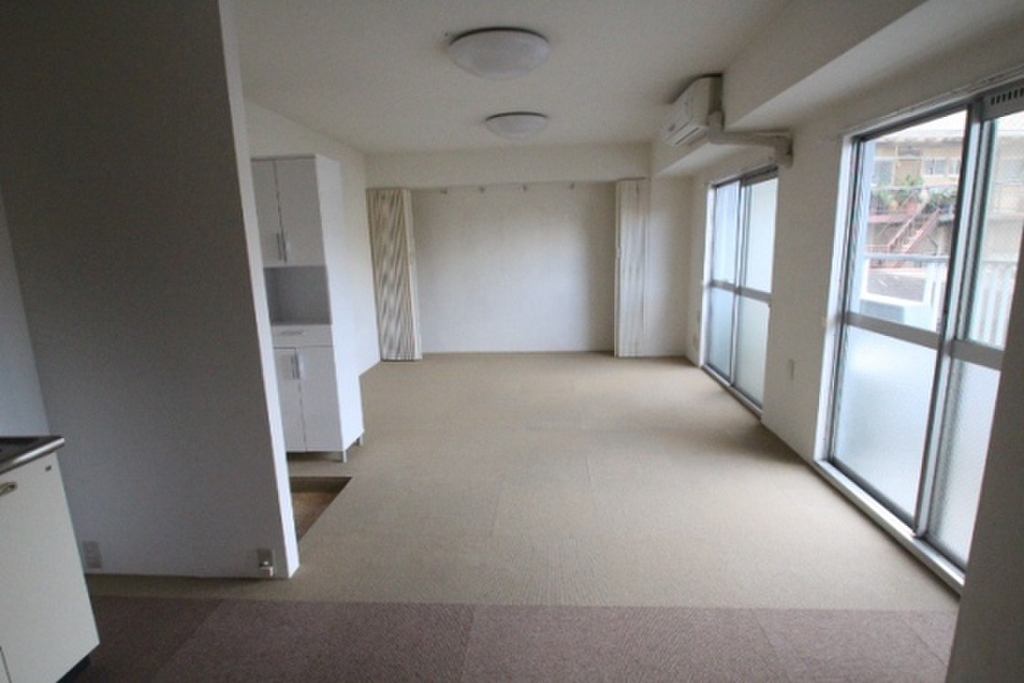 (2/22) 居室・リビング (2/22) 居室・リビング