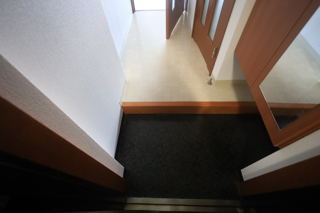 (11/21) 玄関 (11/21) 玄関