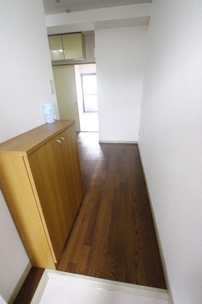 (9/22) 玄関 (9/22) 玄関