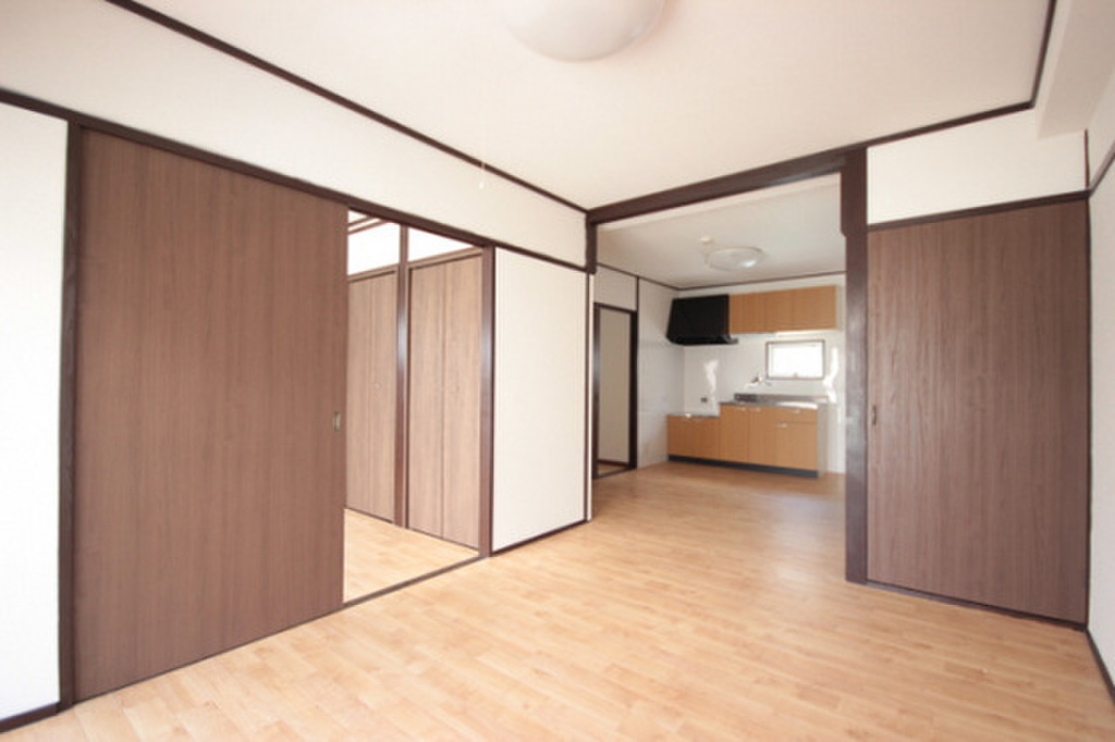 (2/20) 居室・リビング (2/20) 居室・リビング